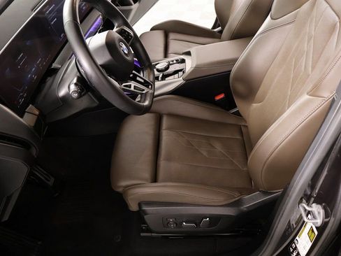 Used 2025 BMW X3 xDrive30i image 11