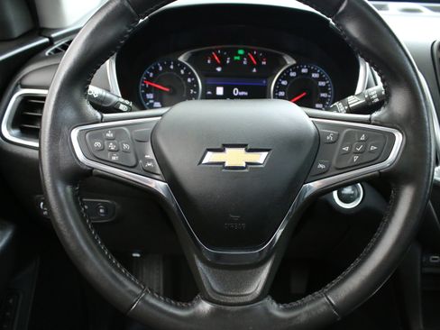Used 2021 Chevrolet Equinox LT AWD/4WD image 12