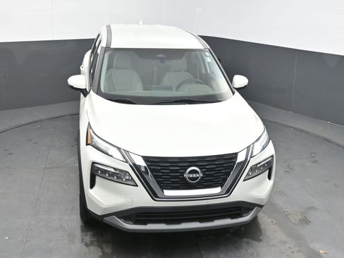 Certified 2023 Nissan Rogue SV image 30