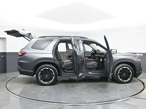 New 2026 Honda Pilot Touring image 54