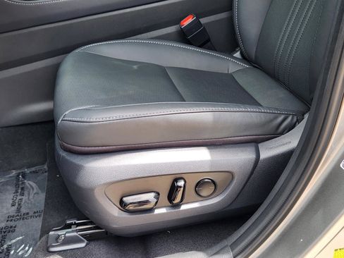 Used 2025 Lexus NX 350 AWD w/ Premium Package image 8