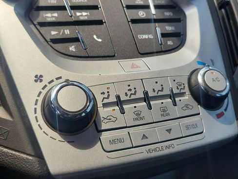 Used 2017 Chevrolet Equinox LS FWD image 26