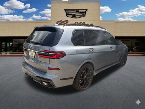 Used 2023 BMW X7 xDrive40i w/ Executive Package AWD/4WD image 2