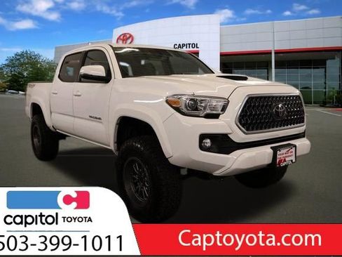 Certified 2019 Toyota Tacoma TRD Sport image 1
