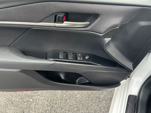 Used 2025 Toyota Camry LE image 20