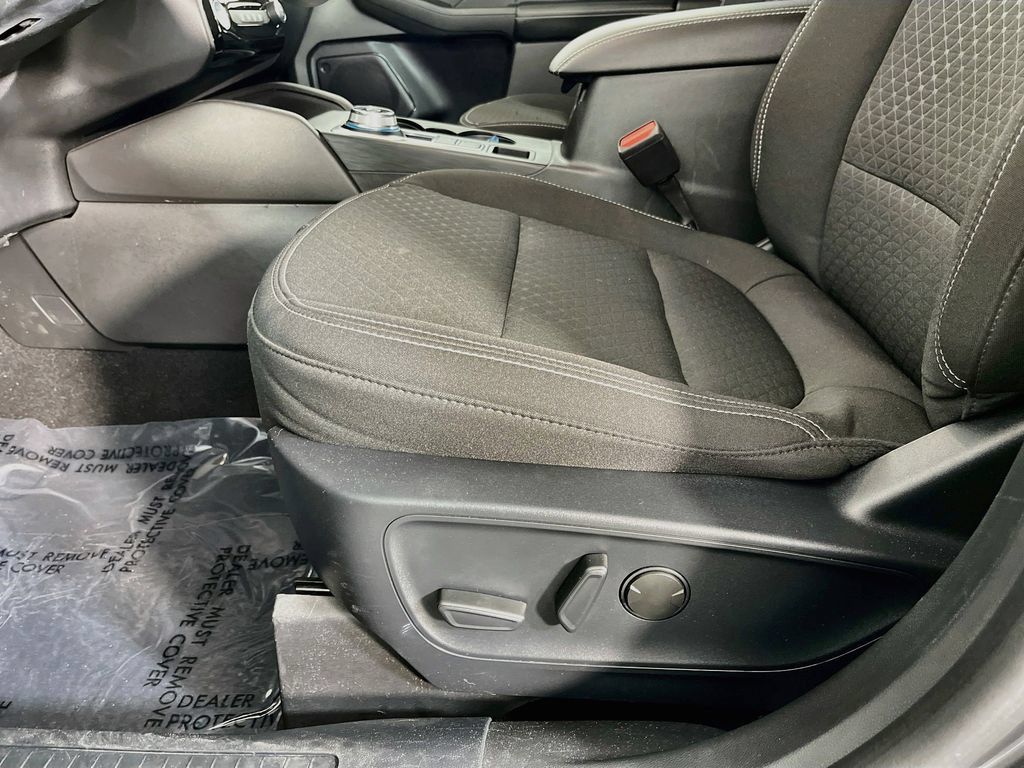 Used 2024 Ford Escape Active w/ Tech Pack #1 FWD image 28