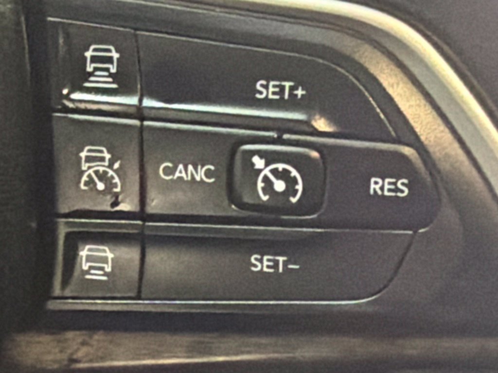 Used 2021 Jeep Grand Cherokee L Limited RWD image 21