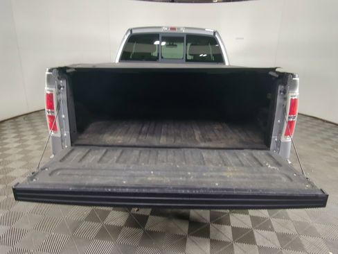 Used 2010 Ford F150 XLT image 7