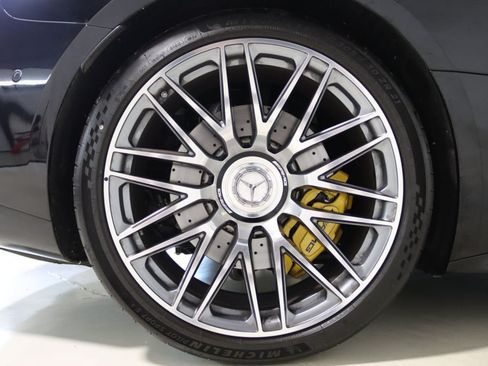 Used 2025 Mercedes-Benz AMG GT 63 image 98