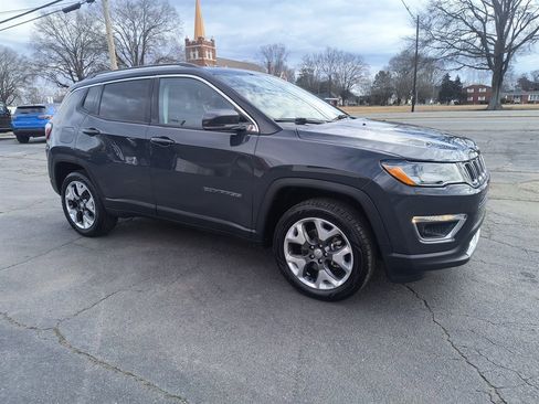 Used 2018 Jeep Compass Limited image 7