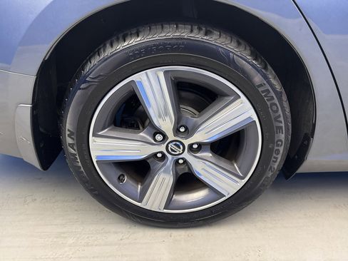 Used 2019 Nissan Altima 2.5 SV FWD image 8