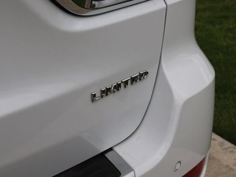 Used 2014 Jeep Grand Cherokee Limited AWD/4WD image 38