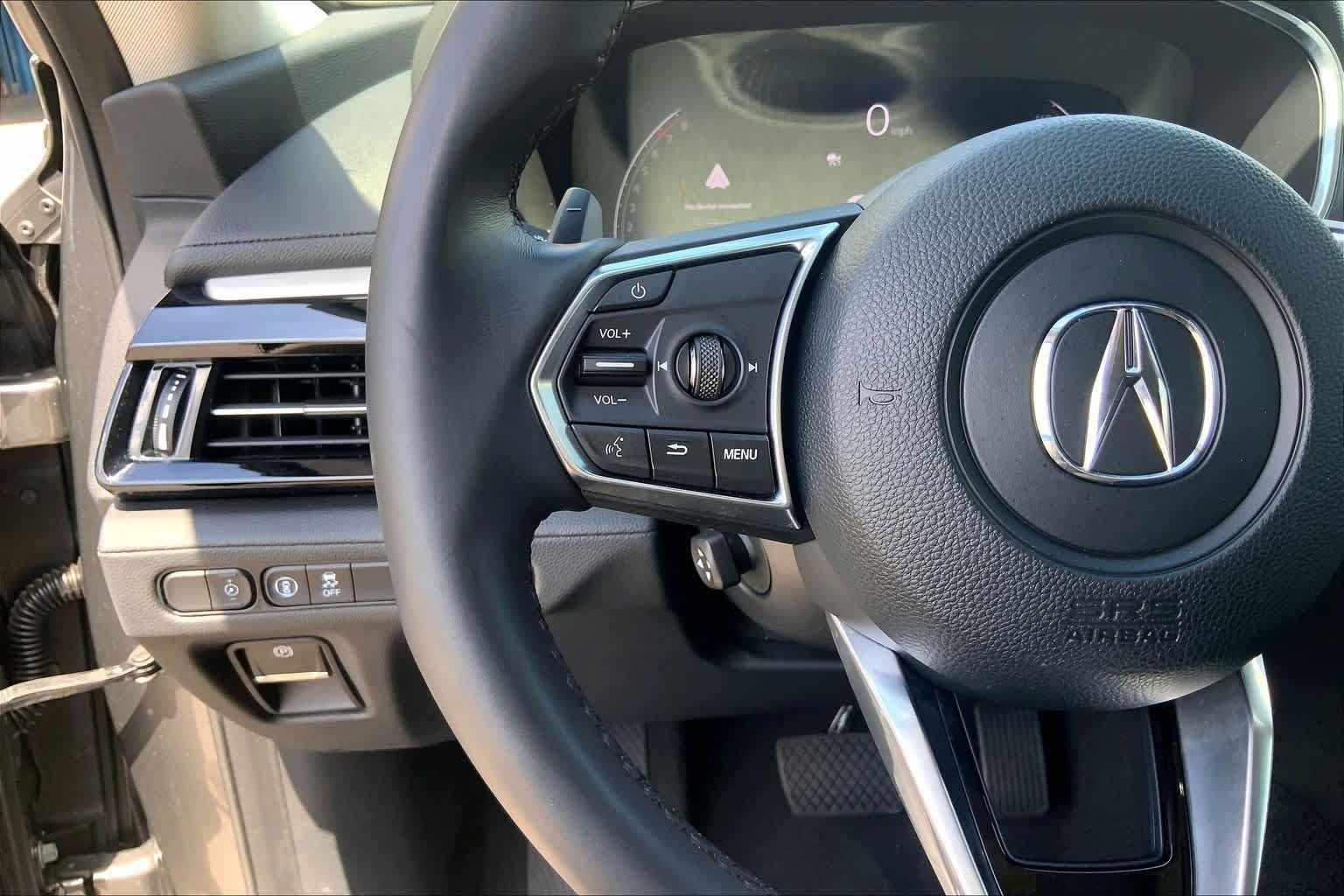 Used 2025 Acura MDX FWD image 24