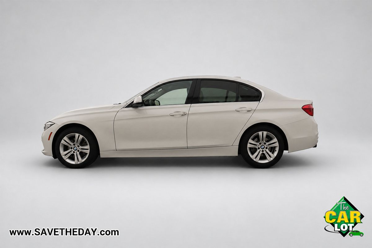 Used 2017 BMW 330i Sedan w/ Driver Assistance Package RWD image 5