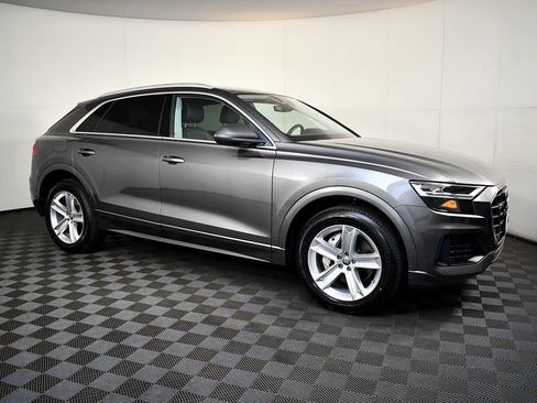 Used 2019 Audi Q8 Premium w/ Convenience Package image 6