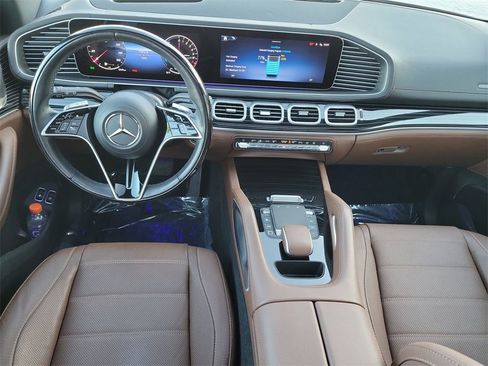 Used 2025 Mercedes-Benz GLE 450e 4MATIC image 18