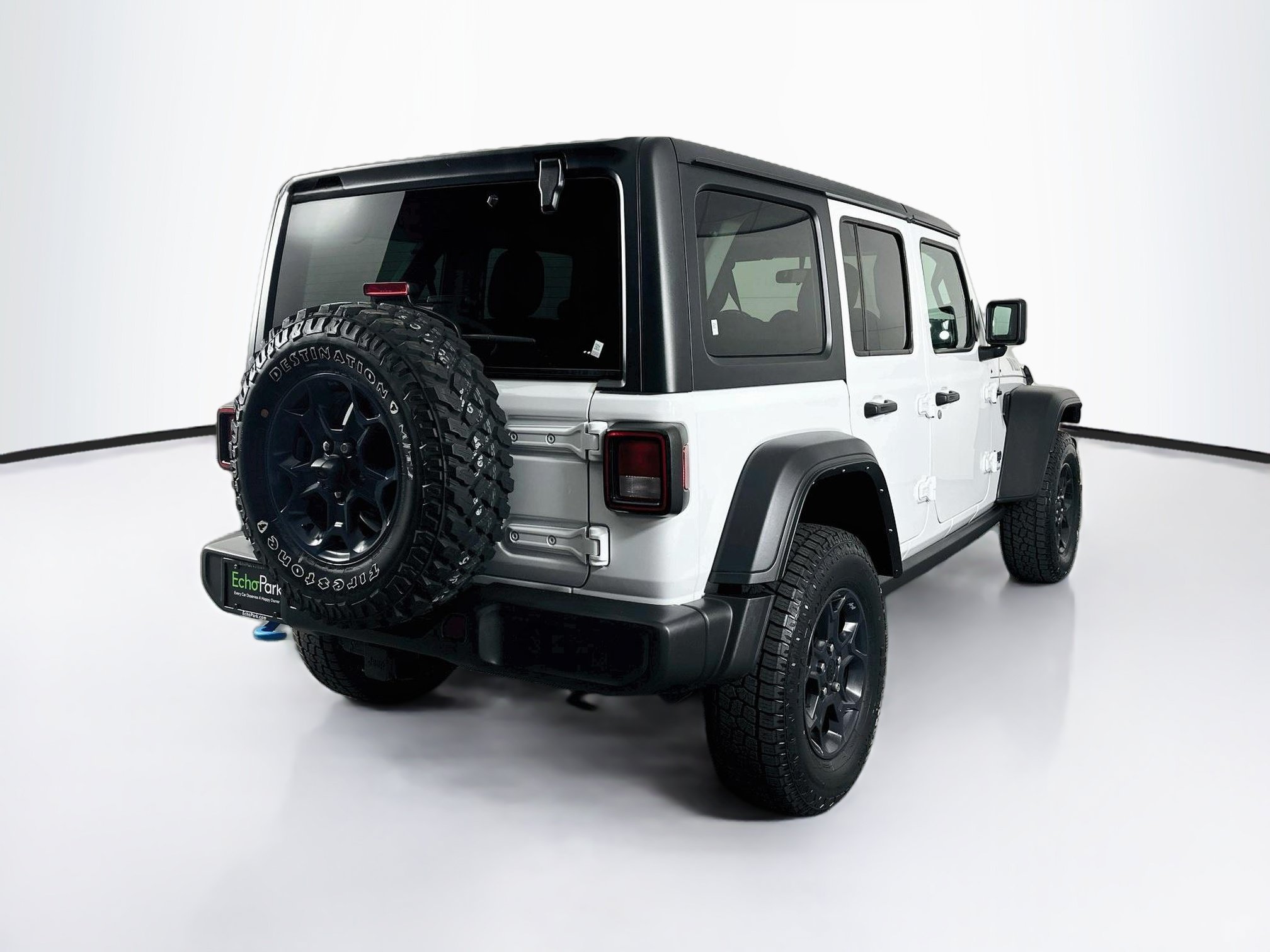 Used 2023 Jeep Wrangler Unlimited w/ Cold Weather Group AWD/4WD image 9