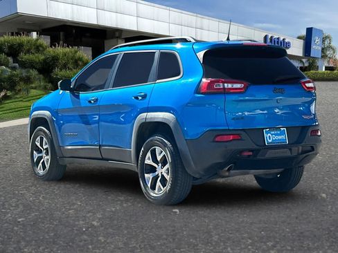 Used 2018 Jeep Cherokee Trailhawk w/ Comfort/Convenience Group AWD/4WD image 7
