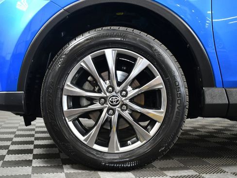 Used 2018 Toyota RAV4 Limited image 44