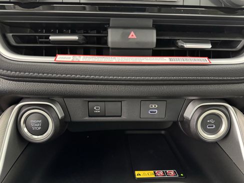 New 2026 Toyota Grand Highlander Limited FWD image 3