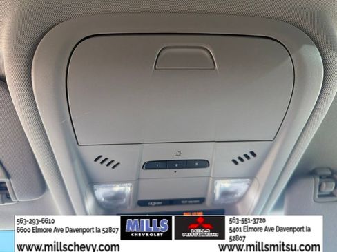 Used 2023 Chevrolet Equinox Premier AWD/4WD image 20