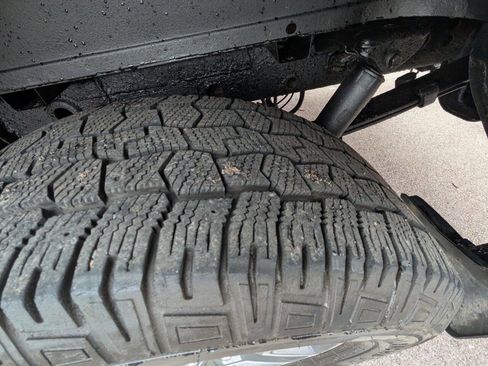 Used 2015 Ford F150 XLT w/ Equipment Group 302A Luxury image 11