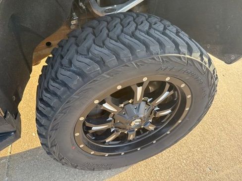 Used 2021 Chevrolet Tahoe 4WD w/ Remote Keyless Entry Package image 25