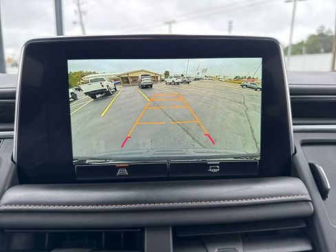 Used 2022 GMC Yukon XL AT4 image 20