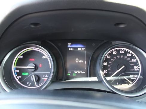 Used 2024 Toyota Camry SE FWD image 18