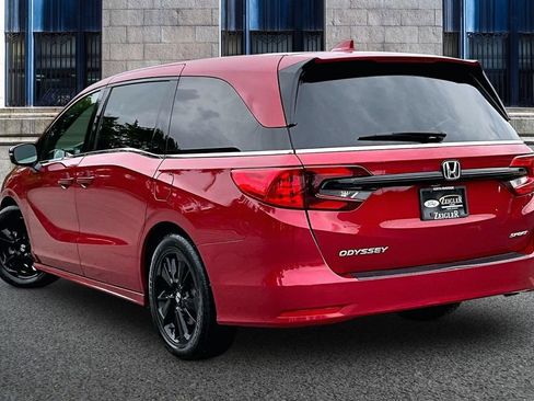 Used 2024 Honda Odyssey Sport image 10