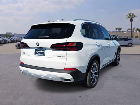 New 2026 BMW X5 sDrive40i image 5