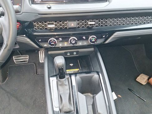 Used 2025 Honda Accord Sport image 9