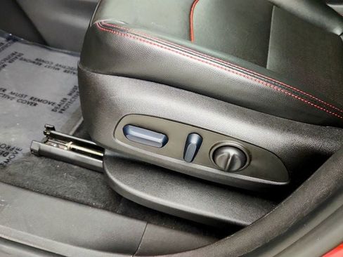 Used 2023 Chevrolet Equinox RS w/ RS Leather Package FWD image 10