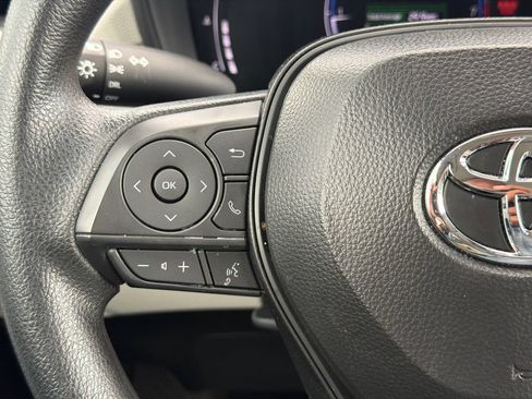 Used 2026 Toyota Corolla Cross L FWD image 29