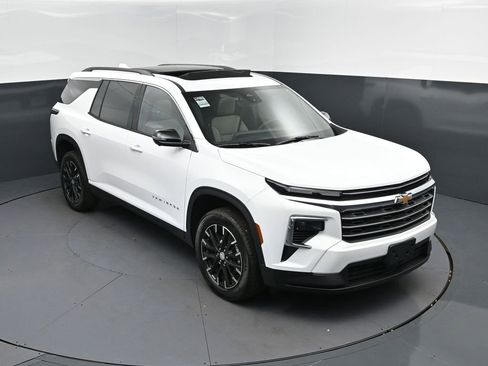 New 2026 Chevrolet Traverse LT w/ Sun and Wheel Package image 1