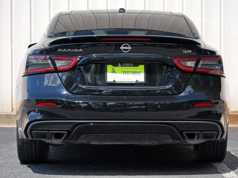 Used 2023 Nissan Maxima SR w/ Sport Mat Group FWD image 10