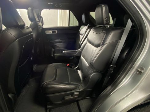 Used 2020 Ford Explorer ST w/ Premium Technology Package AWD/4WD image 28