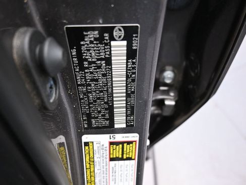 Used 2022 Toyota Camry LE image 19