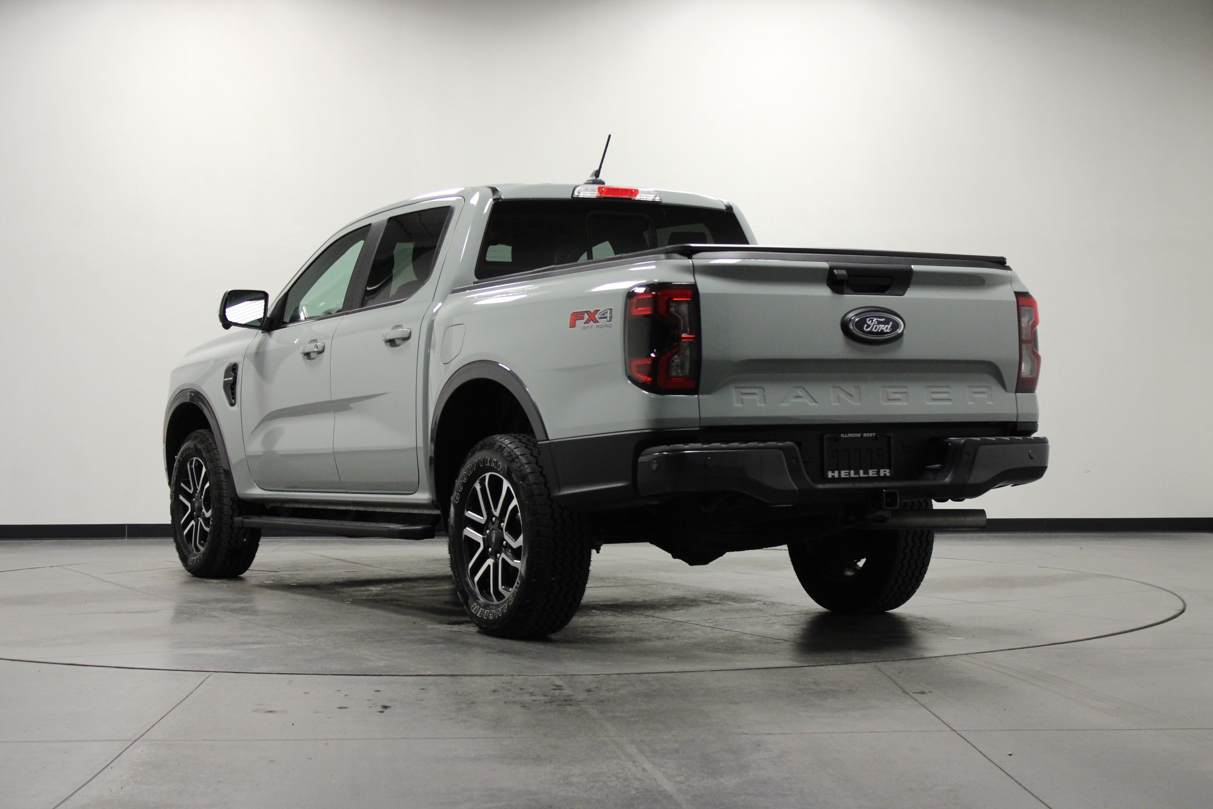 Used 2024 Ford Ranger Lariat w/ FX4 Off-Road Package AWD/4WD image 6