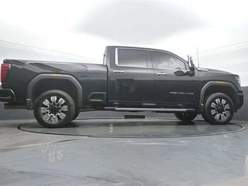 Used 2024 GMC Sierra 2500 Denali w/ Denali Reserve Package image 47