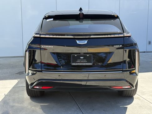Certified 2024 Cadillac Lyriq Luxury RWD image 8