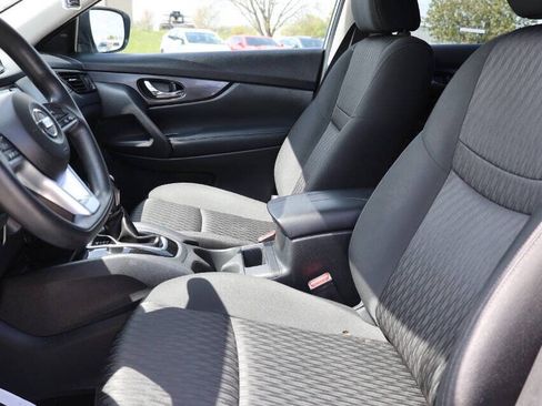 Used 2018 Nissan Rogue S AWD/4WD image 13