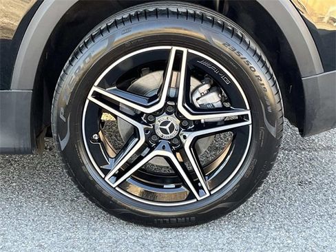Used 2024 Mercedes-Benz GLB 250 image 11
