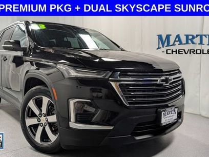 Used 2023 Chevrolet Traverse LT w/ LT Premium Package