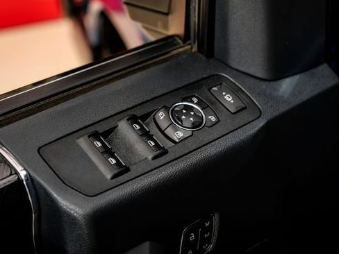 Used 2022 Ford F250 Platinum w/ FX4 Off-Road Package AWD/4WD image 55