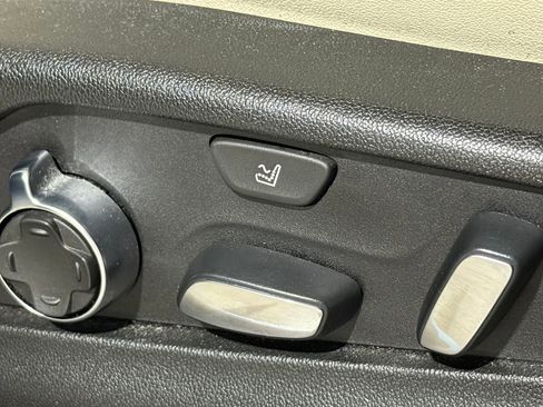 Used 2020 Cadillac XT4 Sport image 12