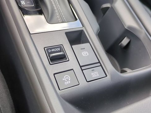 New 2026 Nissan Sentra SV w/ SV Convenience Package FWD image 19