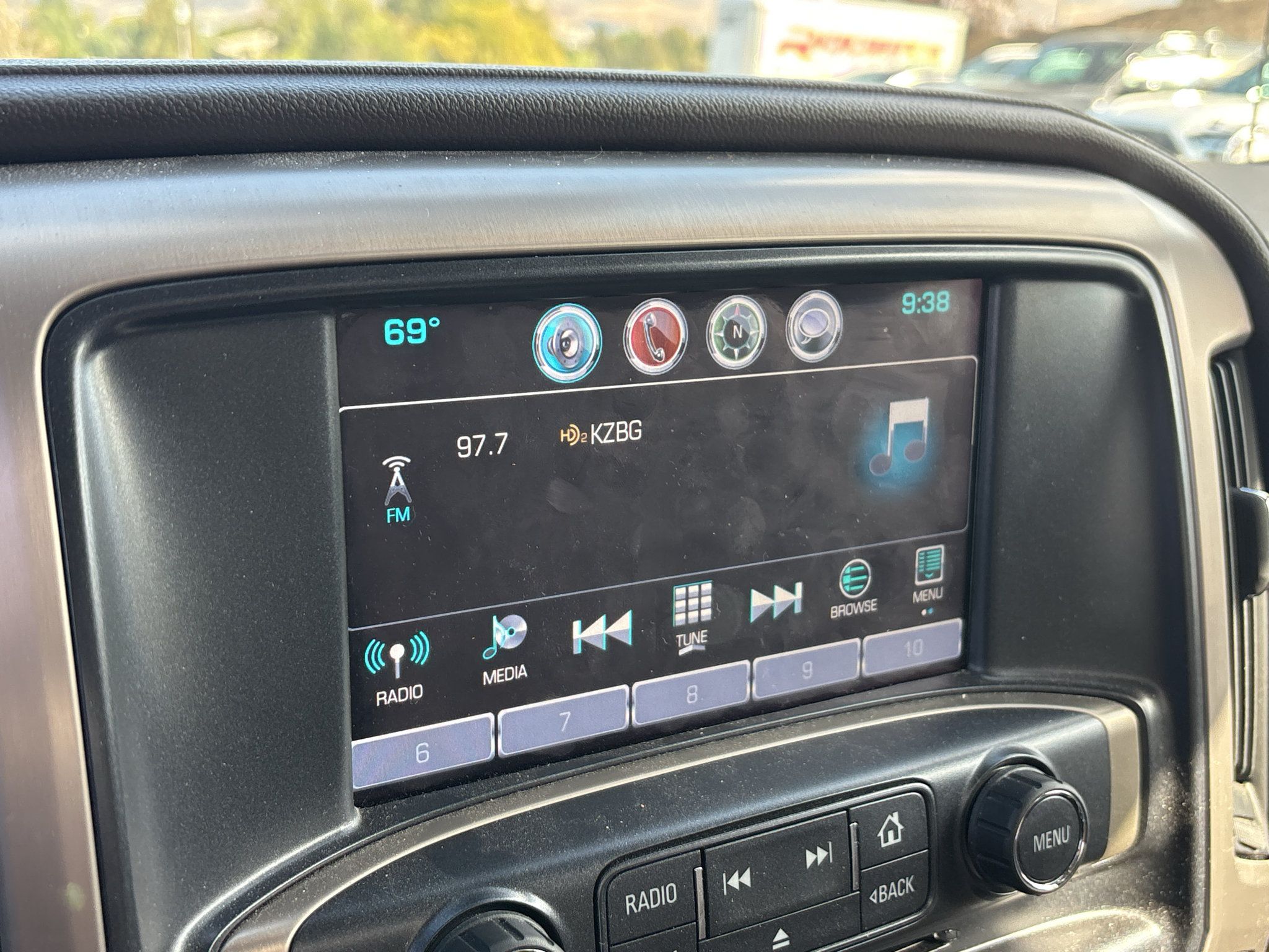 Used 2018 GMC Sierra 3500 Denali w/ Duramax Plus Package AWD/4WD image 4