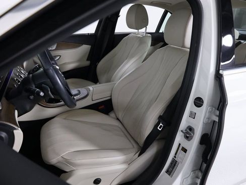 Certified 2022 Mercedes-Benz E 350 4MATIC Sedan image 38