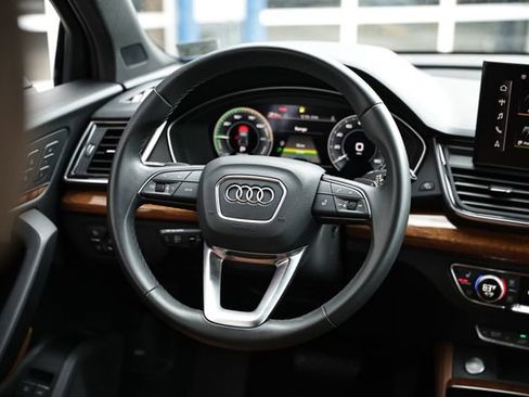 Used 2023 Audi Q5 e Premium Plus image 28